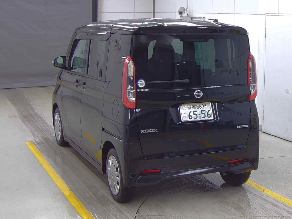 NISSAN ROOX