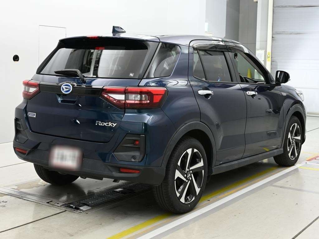 DAIHATSU ROCKY