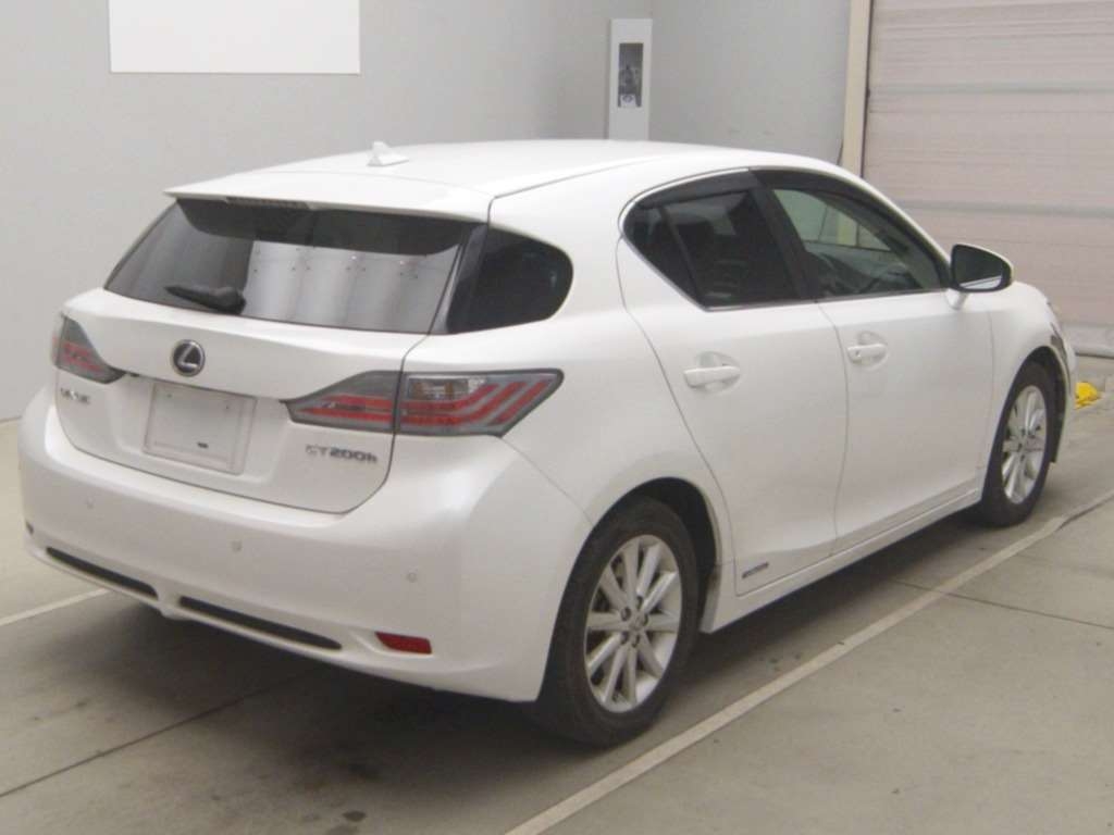LEXUS CT200H