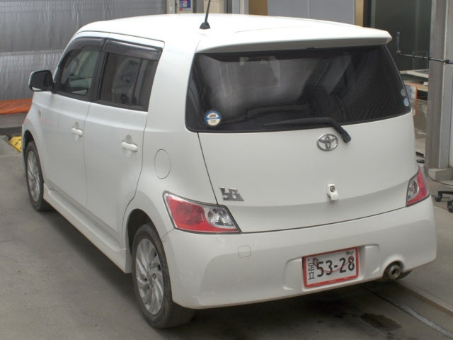 TOYOTA BB