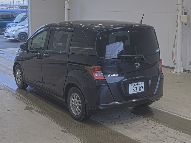 HONDA FREED SPIKE