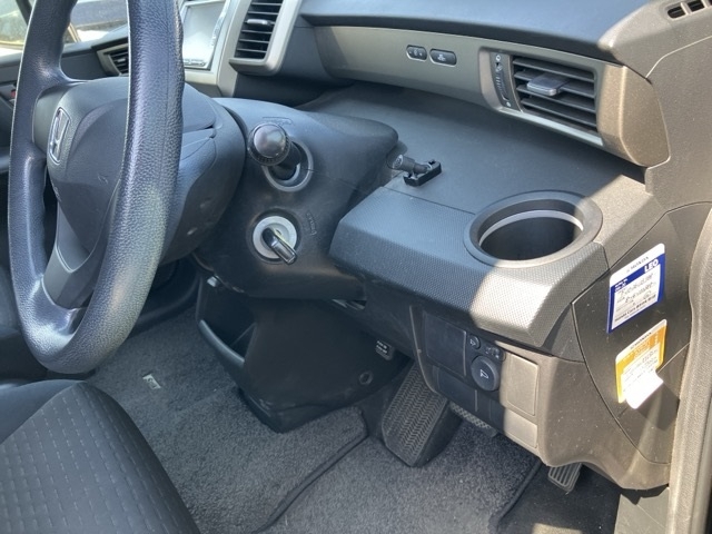 HONDA FREED SPIKE