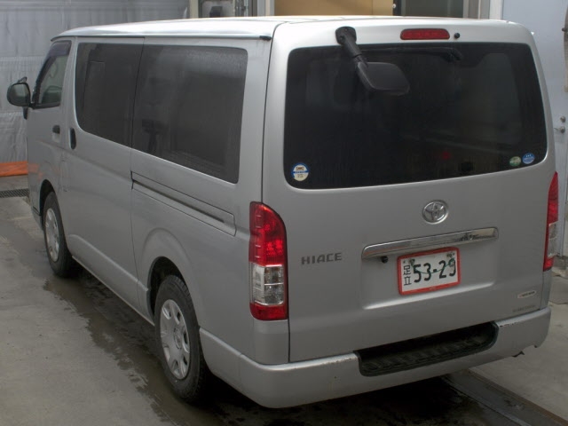 TOYOTA REGIUS ACE