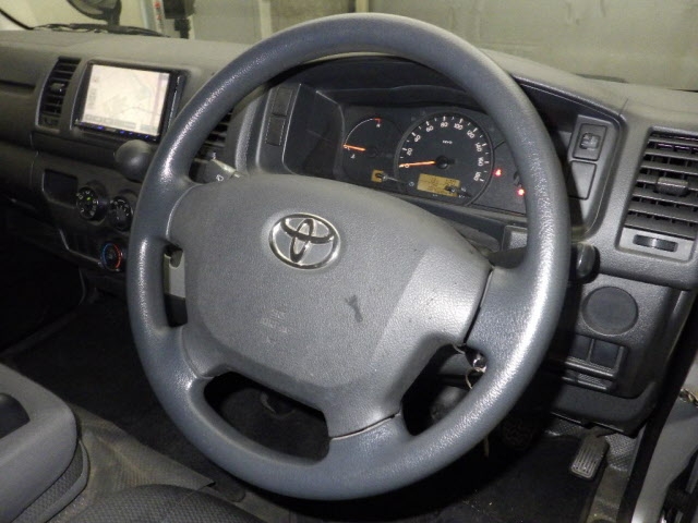 TOYOTA REGIUS ACE