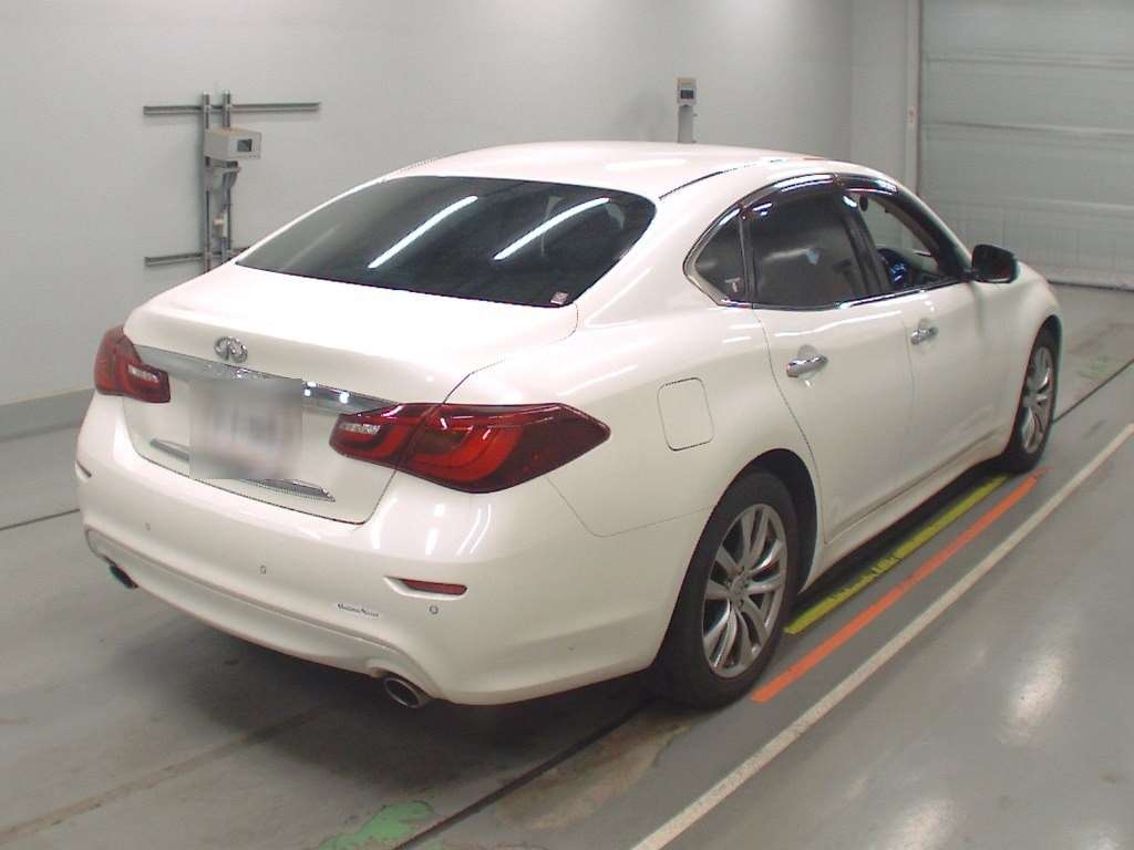 NISSAN FUGA