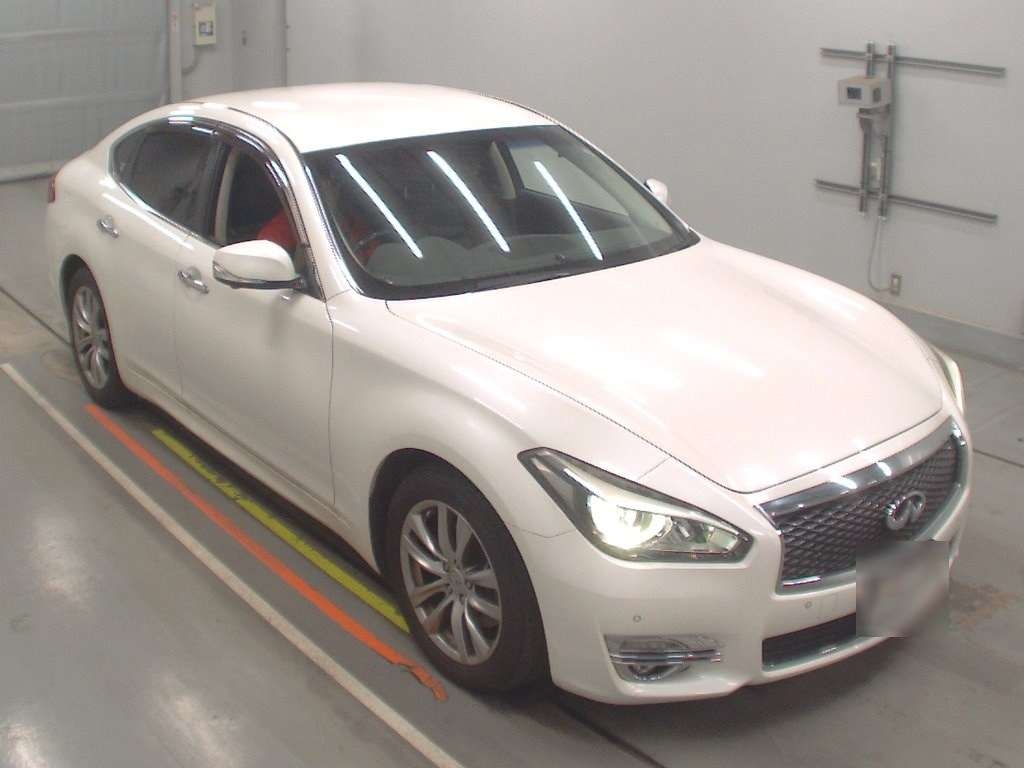 NISSAN FUGA