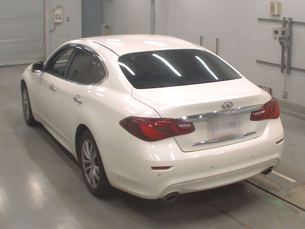 NISSAN FUGA