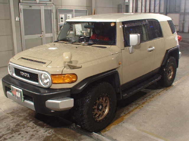 TOYOTA FJ CRUISER