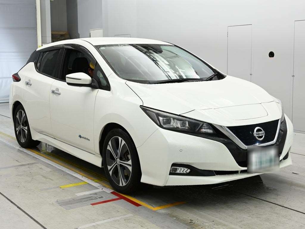 NISSAN LEAF