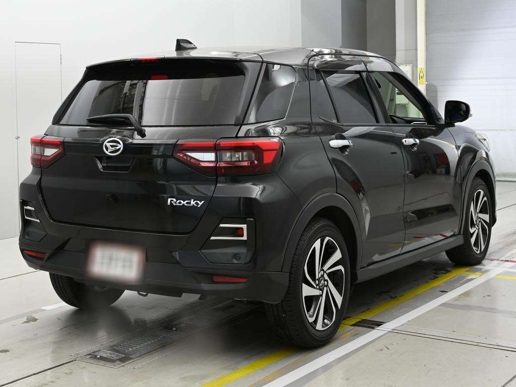 DAIHATSU ROCKY
