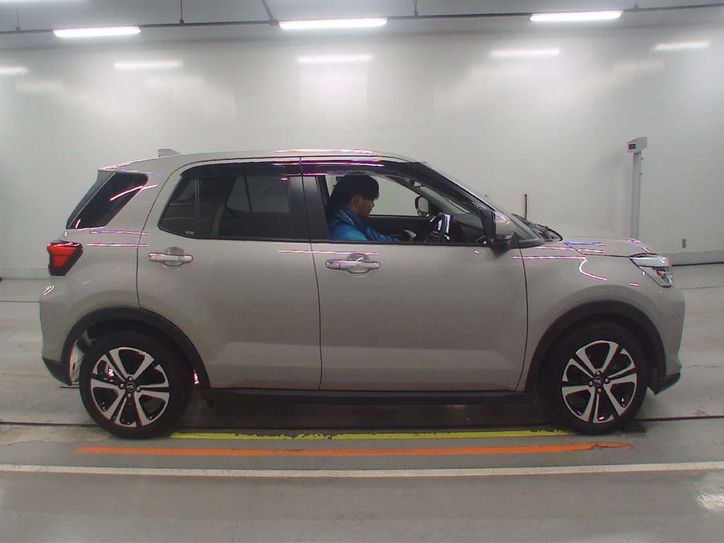 DAIHATSU ROCKY