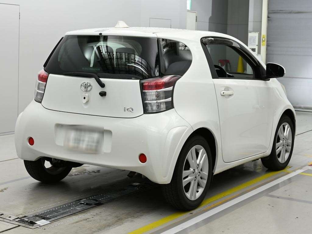 TOYOTA IQ