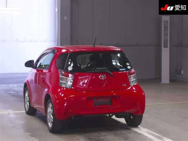 TOYOTA IQ