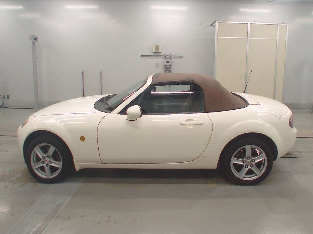 MAZDA ROADSTER