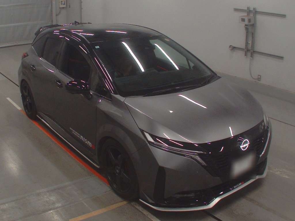 NISSAN AURA