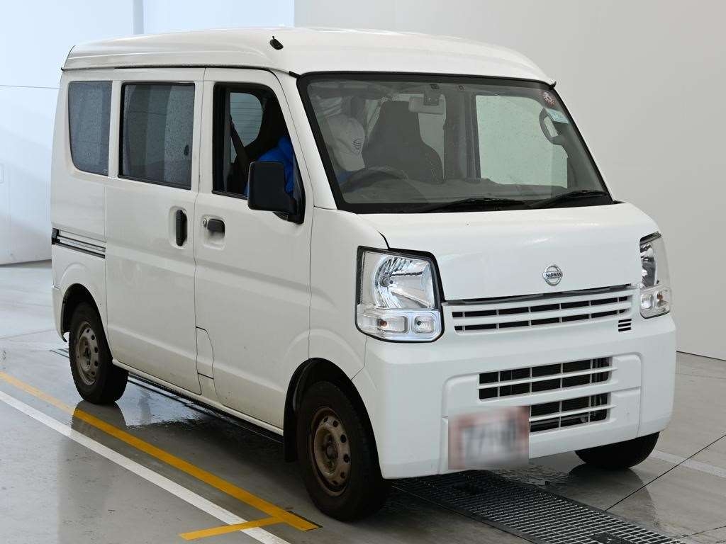 NISSAN NV100 CLIPPER