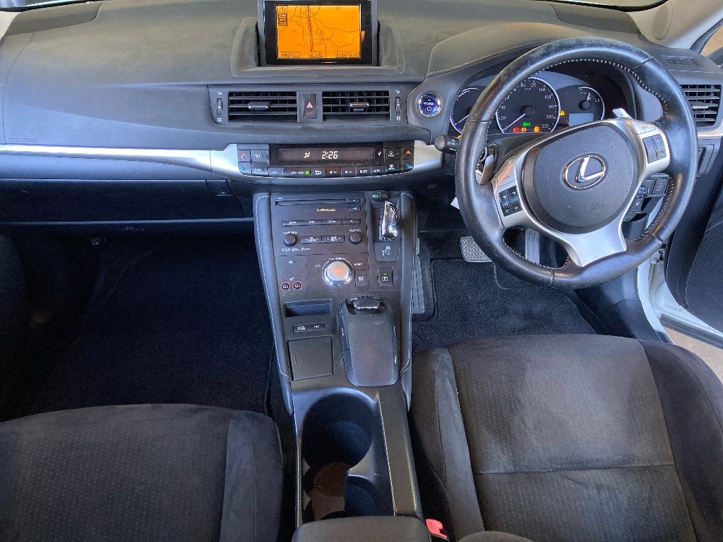 LEXUS CT200H