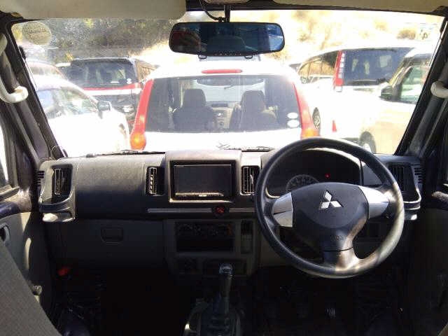 MITSUBISHI MINICAB