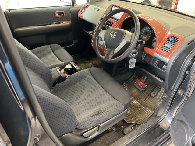 HONDA MOBILIO SPIKE
