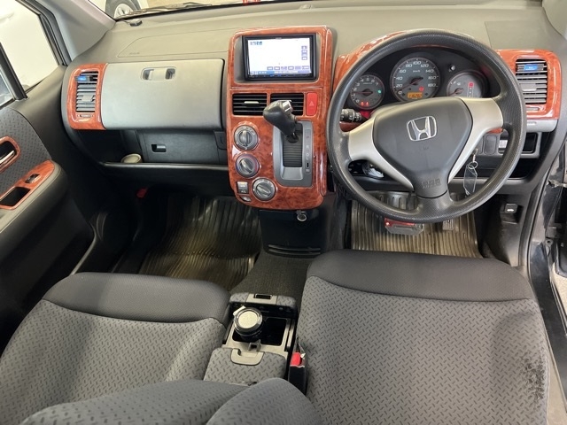 HONDA MOBILIO SPIKE