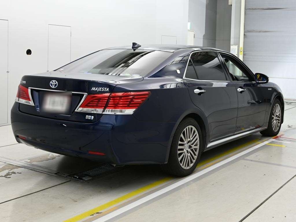 TOYOTA CROWN MAJESTA