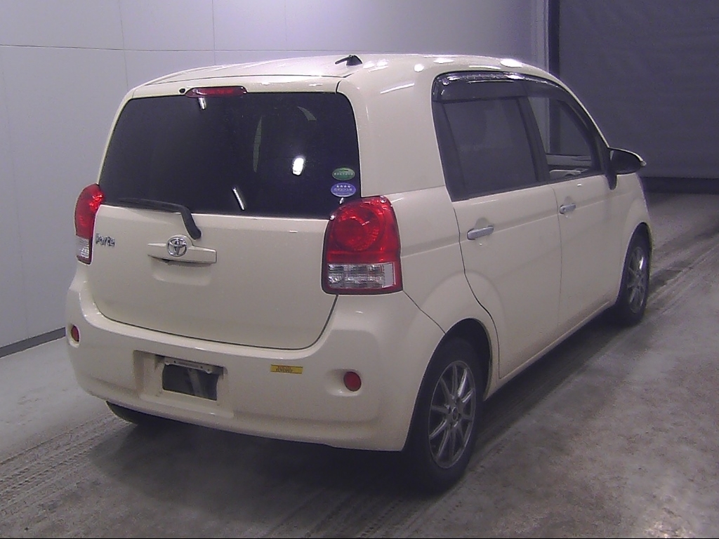TOYOTA PORTE