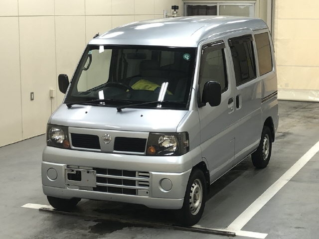 NISSAN CLIPPER