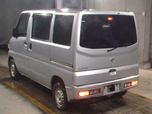NISSAN NV100 CLIPPER