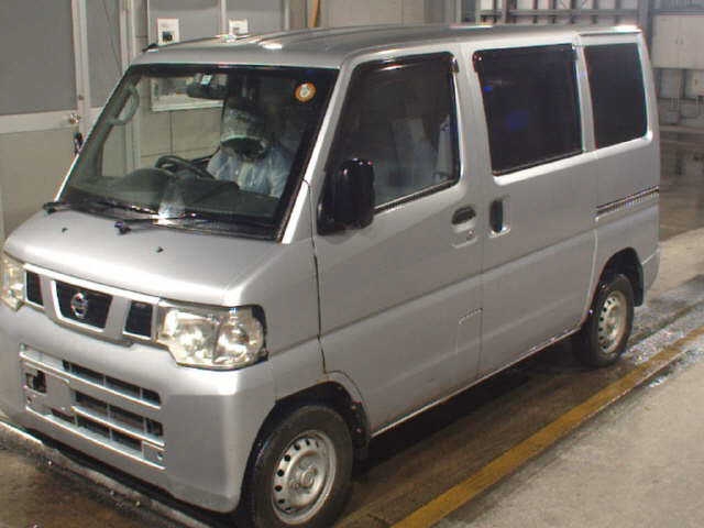 NISSAN NV100 CLIPPER