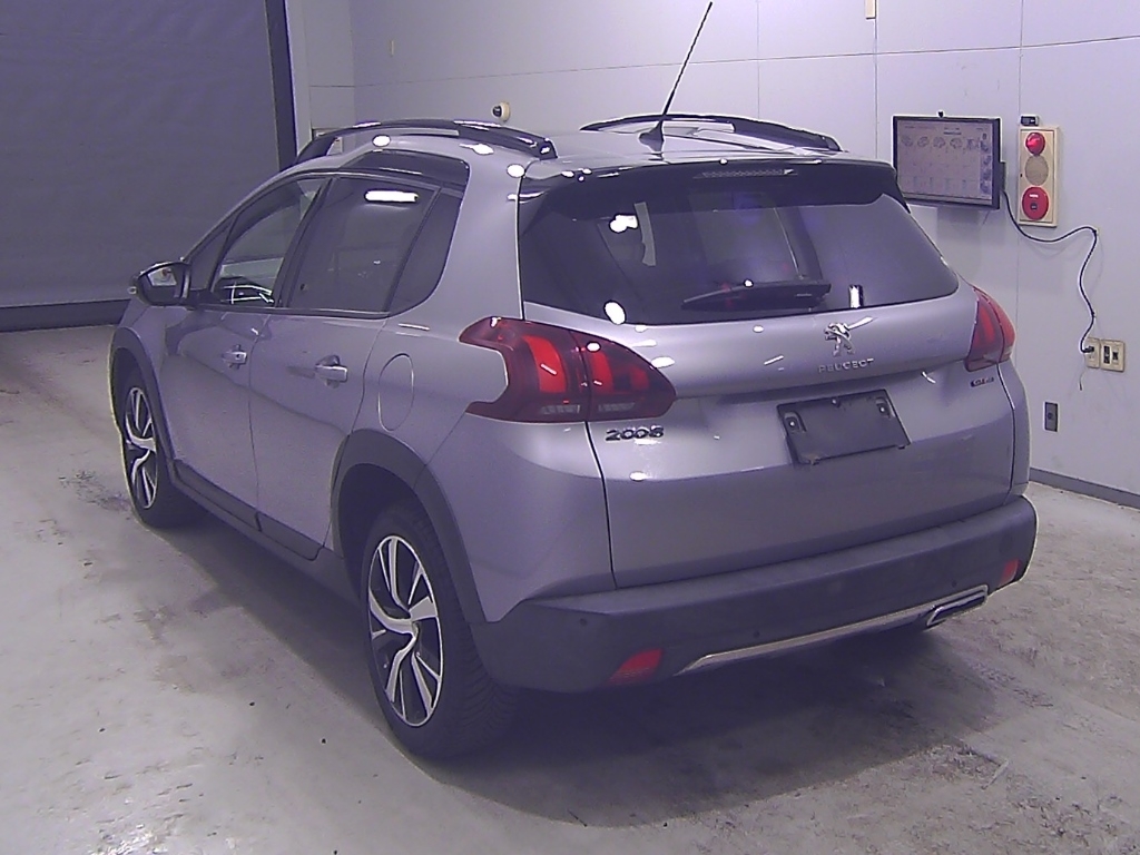 PEUGEOT 2008