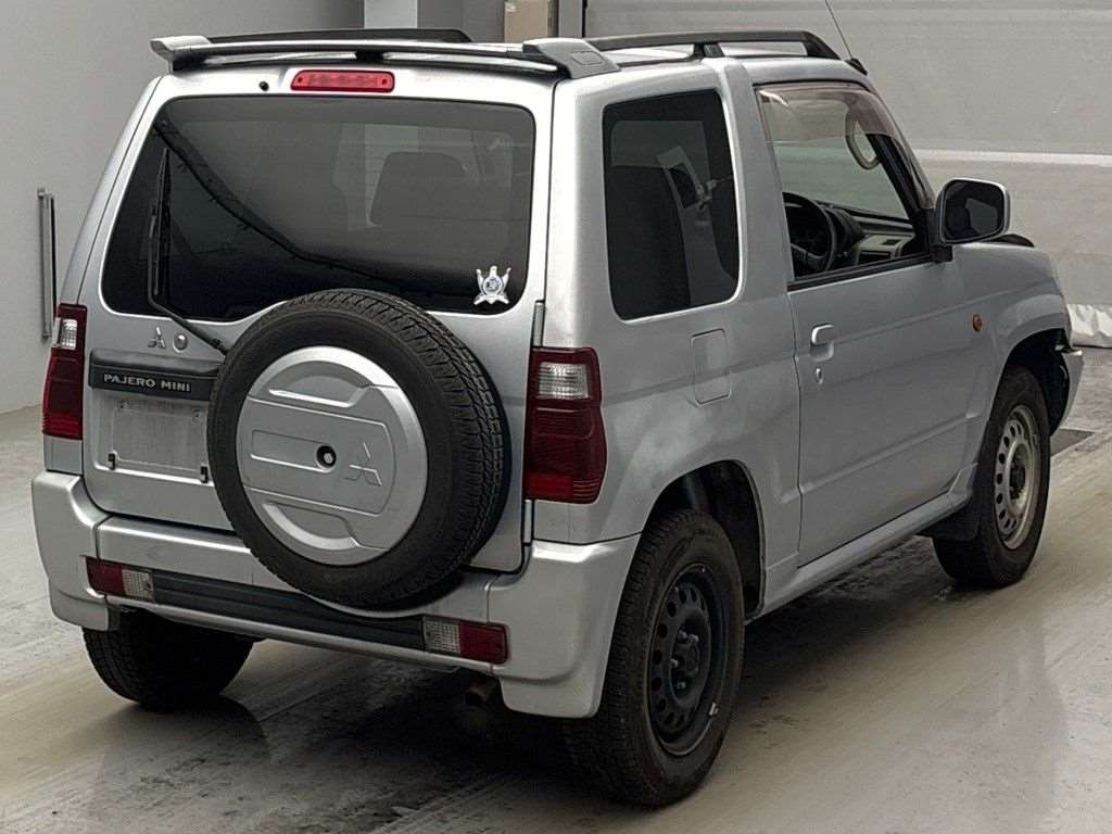 MITSUBISHI PAJERO MINI