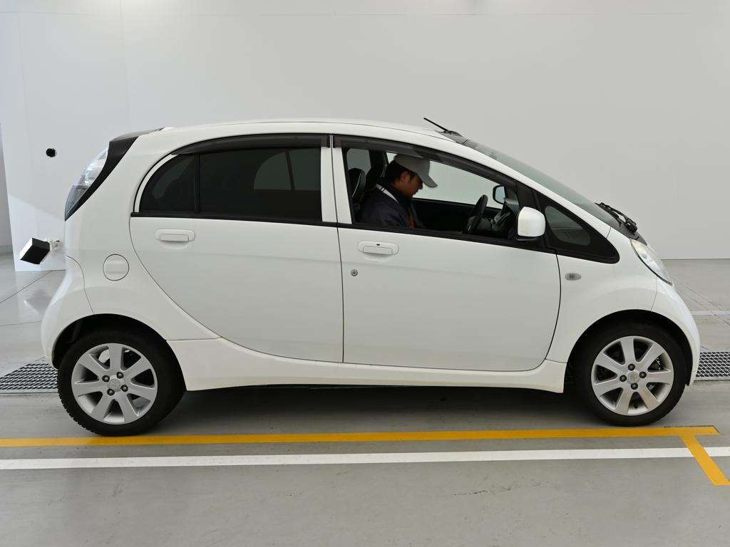 MITSUBISHI I-MIEV