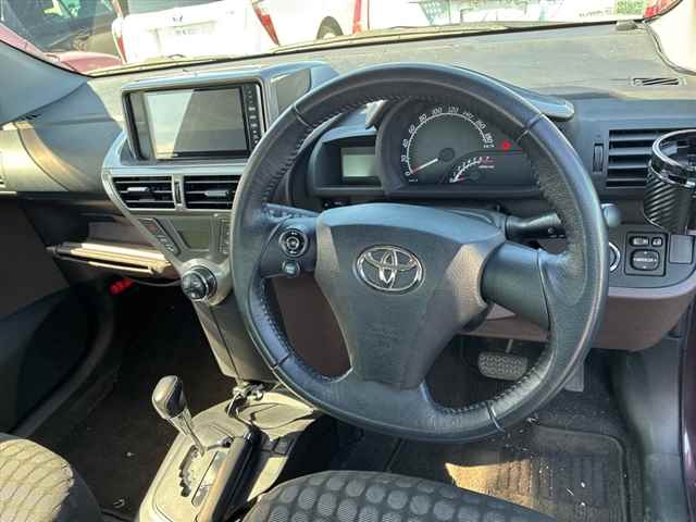 TOYOTA IQ