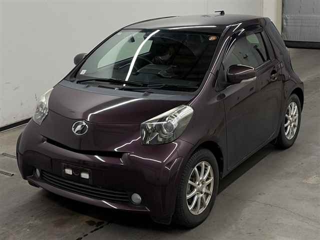 TOYOTA IQ