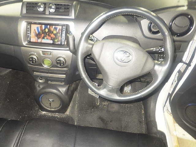 TOYOTA BB
