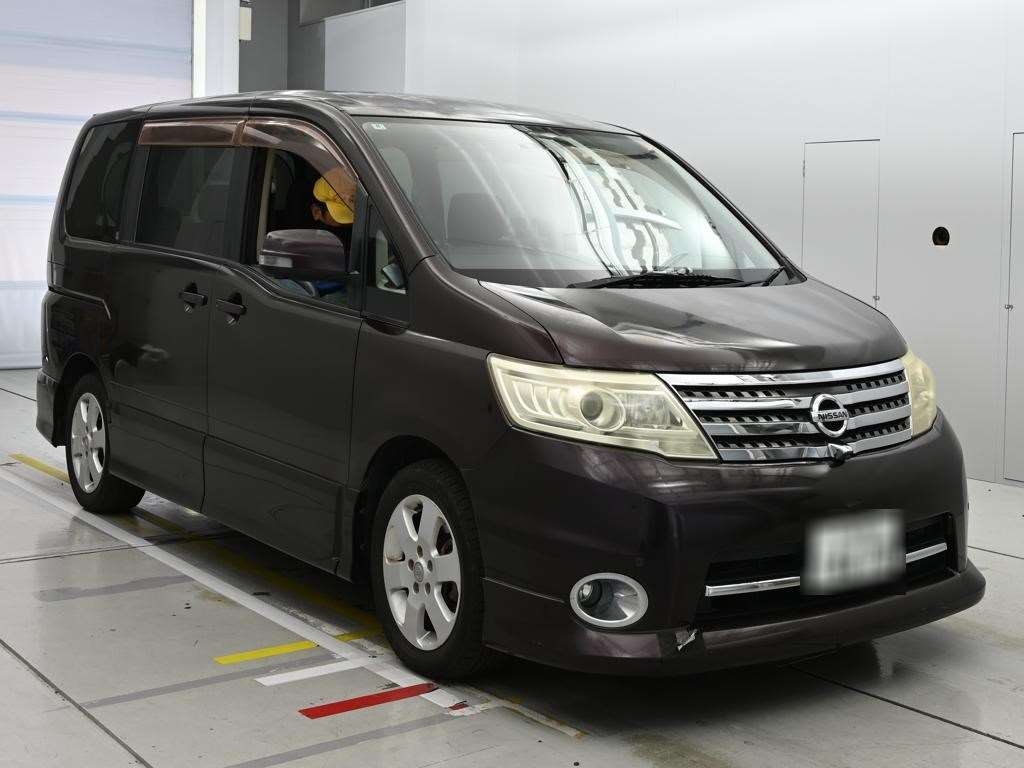 NISSAN SERENA