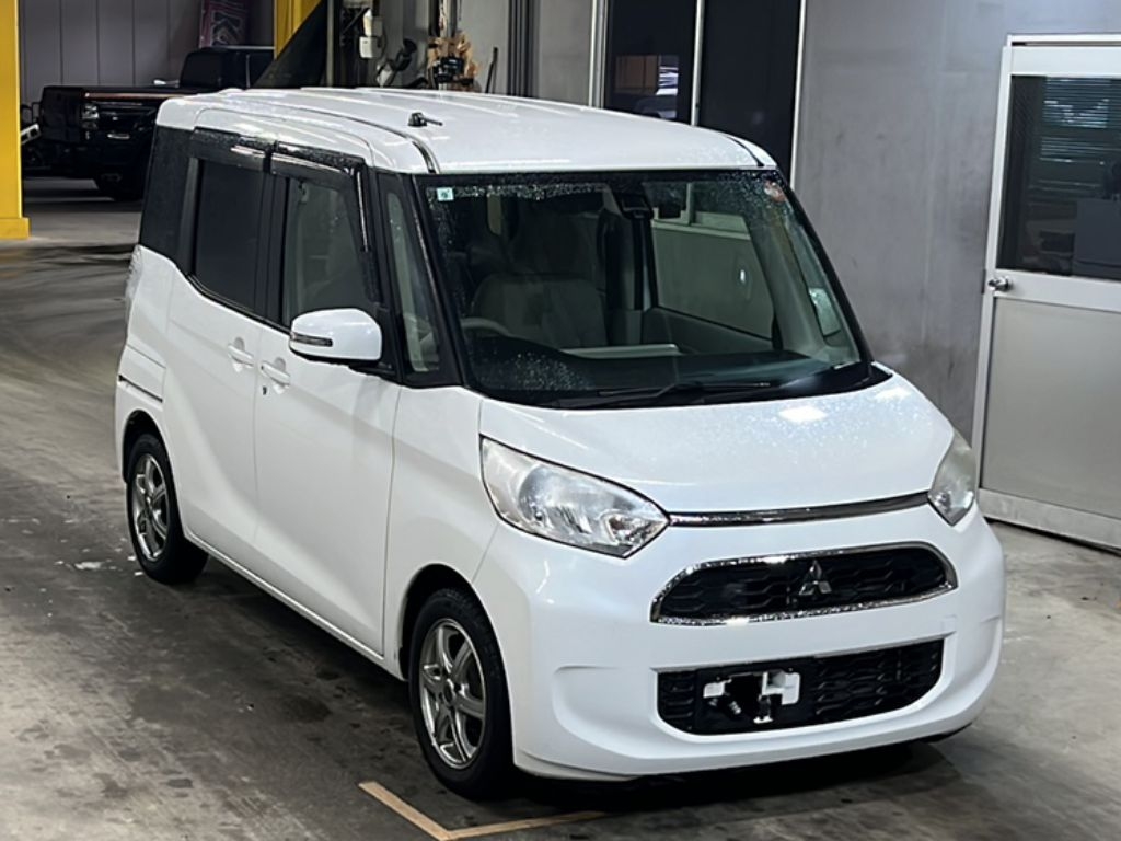 MITSUBISHI EK SPACE