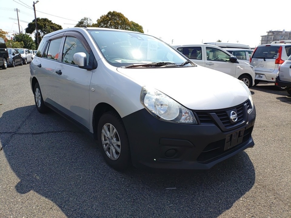 NISSAN AD
