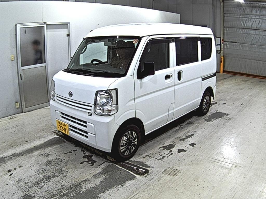 NISSAN NV100 CLIPPER