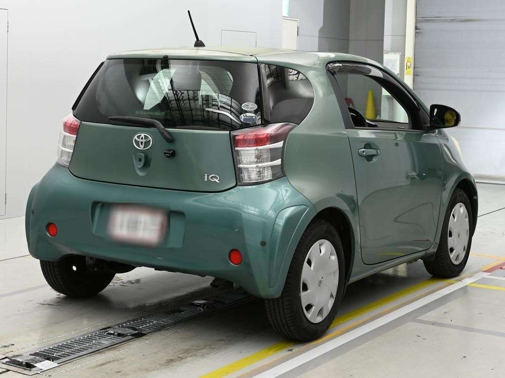 TOYOTA IQ