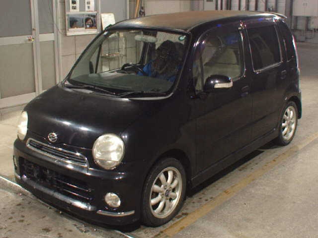 DAIHATSU MOVE LATTE