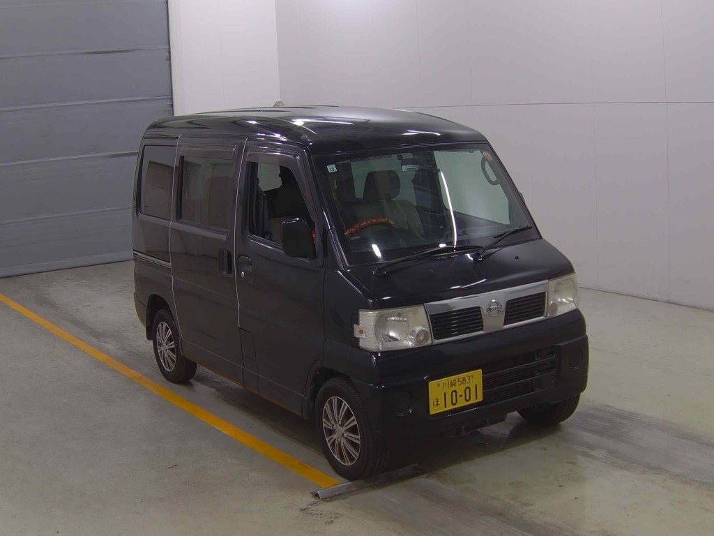 NISSAN CLIPPER