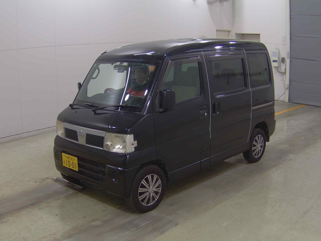 NISSAN CLIPPER