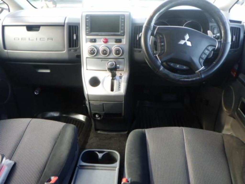 MITSUBISHI DELICA D:5
