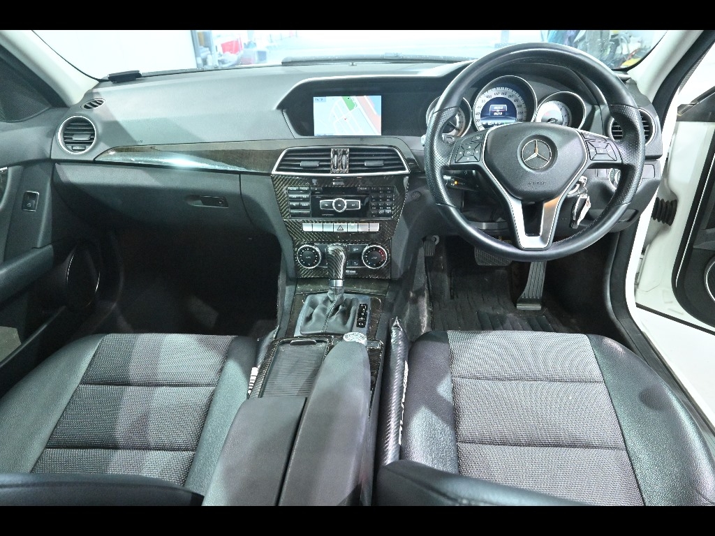 MERCEDES-BENZ C-CLASS