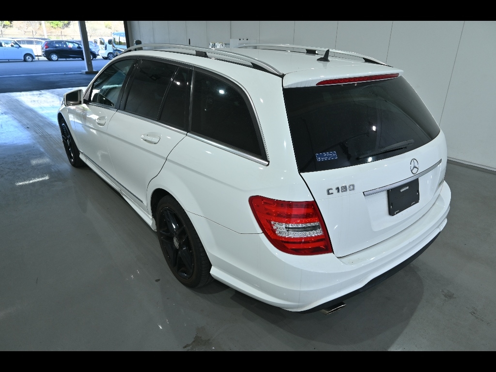 MERCEDES-BENZ C-CLASS