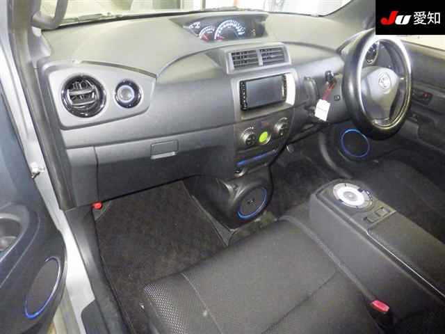 TOYOTA BB