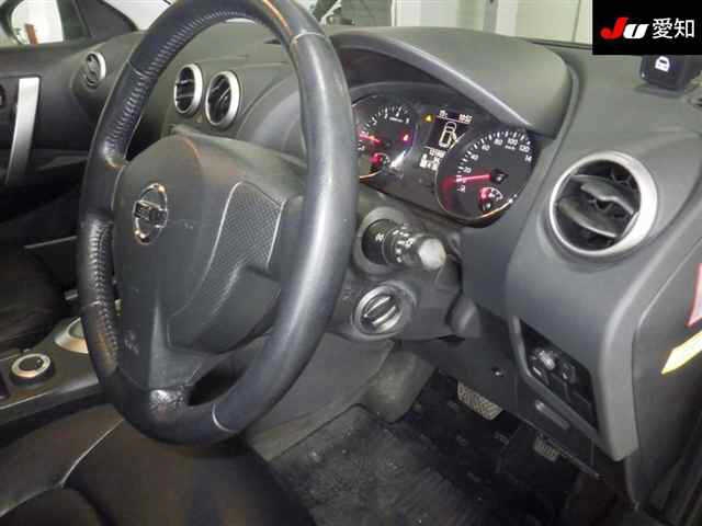NISSAN DUALIS
