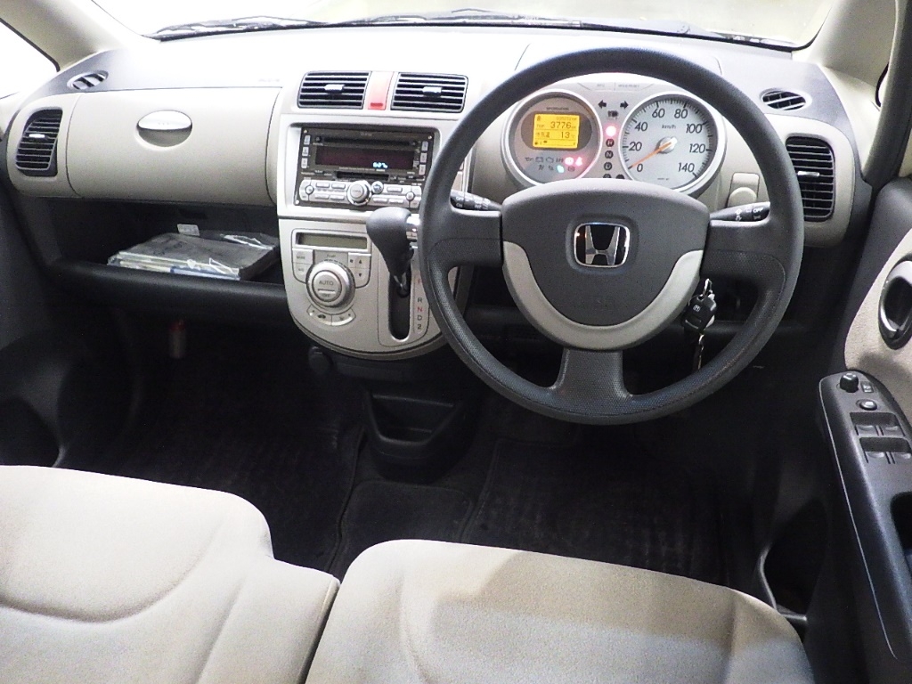 HONDA LIFE