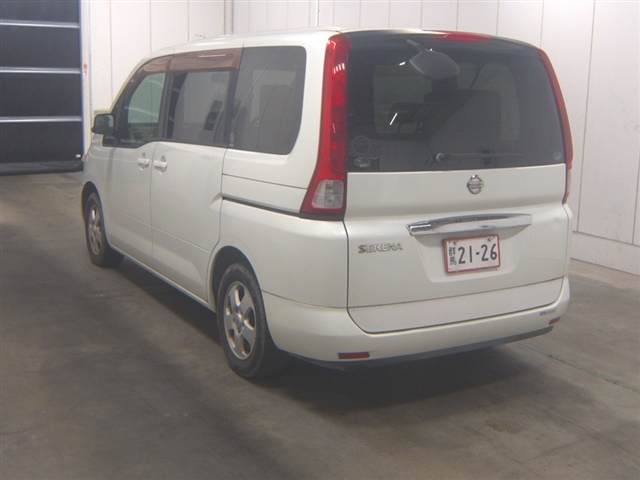 NISSAN SERENA